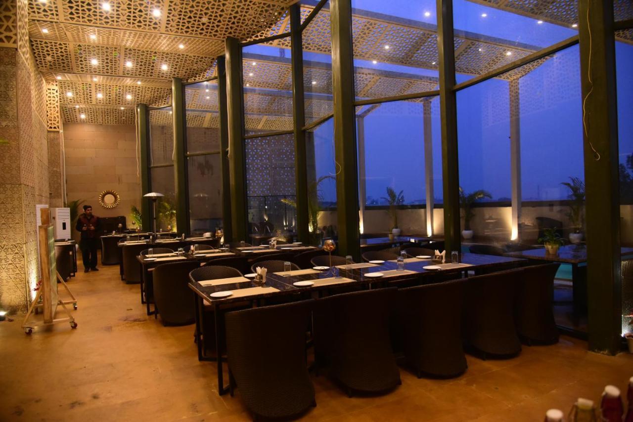 Ramaya Hotel Rohtak Kültér fotó