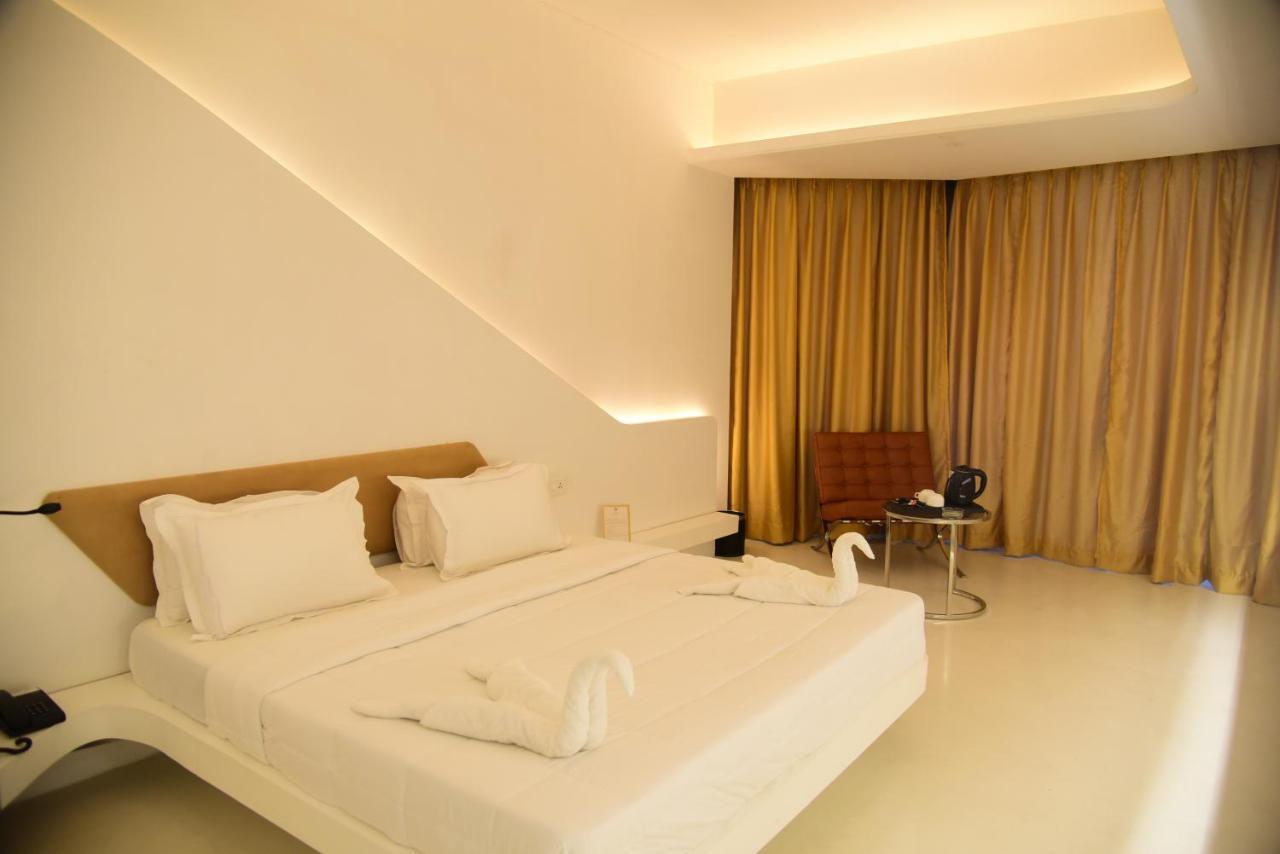 Ramaya Hotel Rohtak Kültér fotó