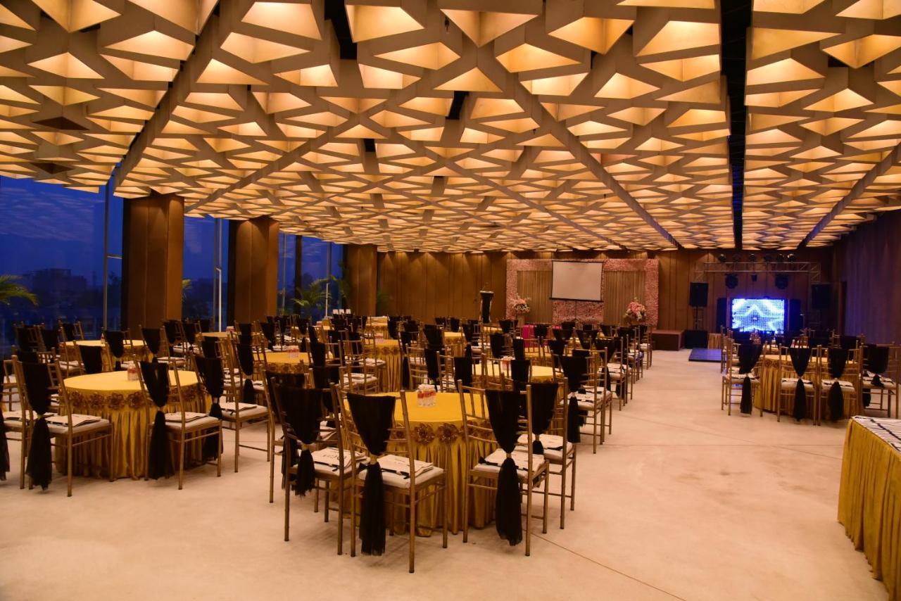 Ramaya Hotel Rohtak Kültér fotó
